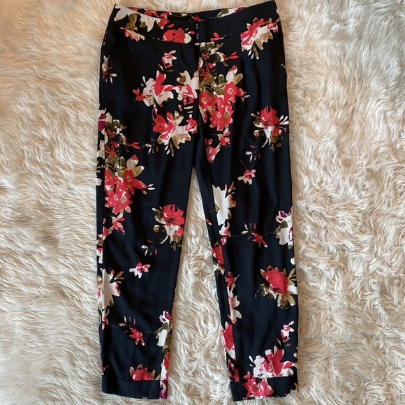 Ann Taylor Loft Drapey Floral Pants in Marisa Fit - Picture 4 of 9